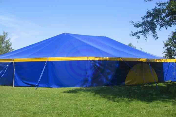 Andere tent voor Cornelio