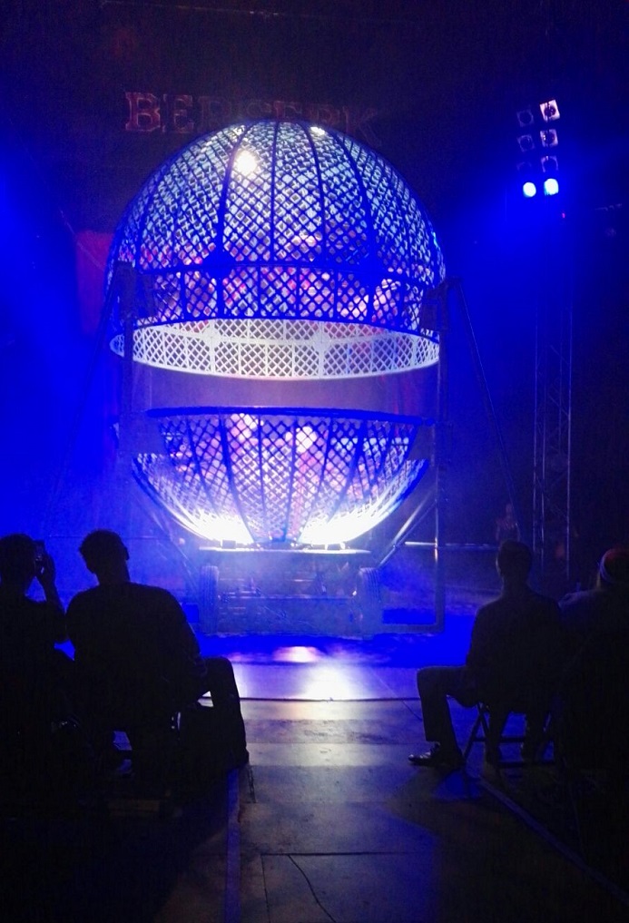 Cirque Berserk naar Festival Cultura Nova