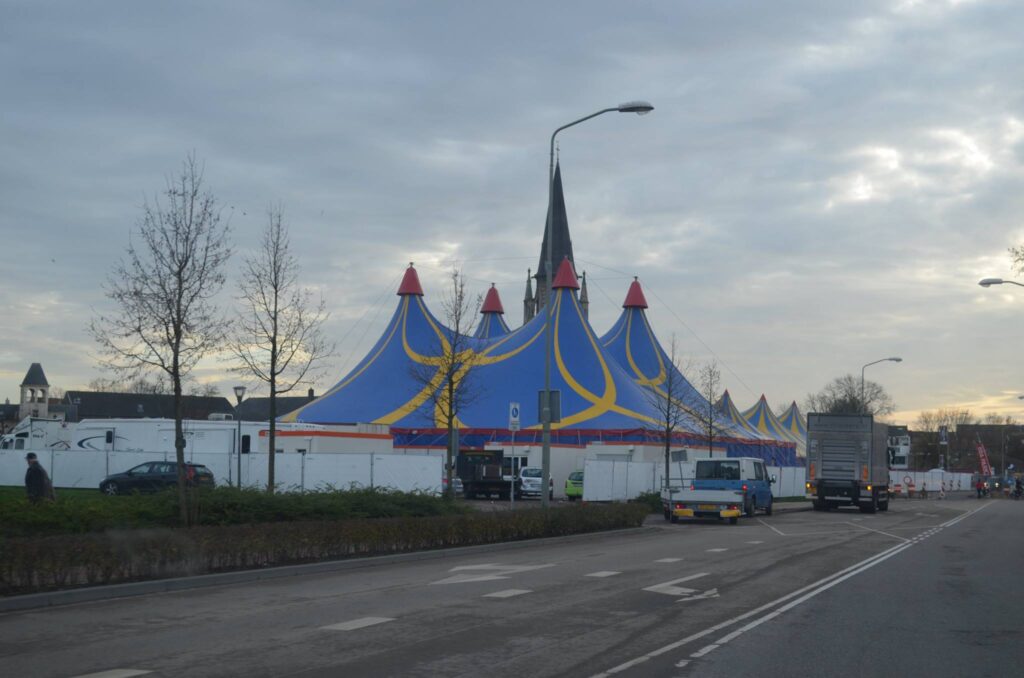 Meeste circussen zijn opgebouwd