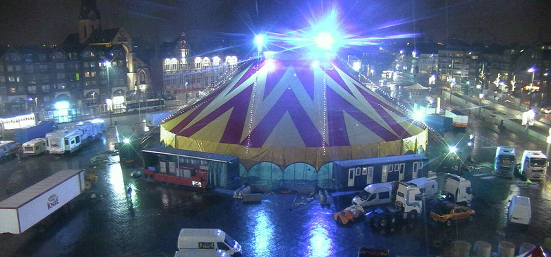 Webcam biedt kijkje op circus en kamelen