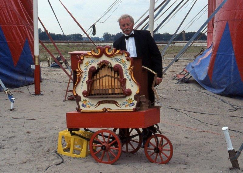 Orgeltje van Circus Royal wordt ode aan Oleg Popov