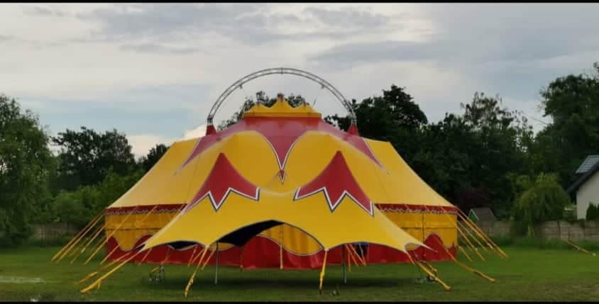 NIEUWE TENT CIRCUS BOSSLE