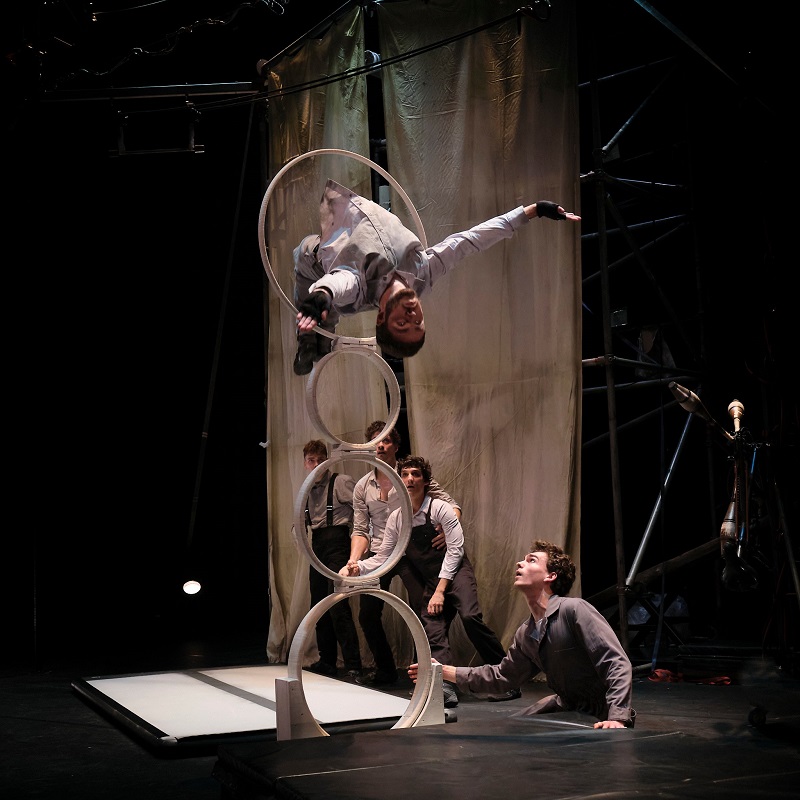 Verbazingwekkende hilarische acts bij Machine de Cirque