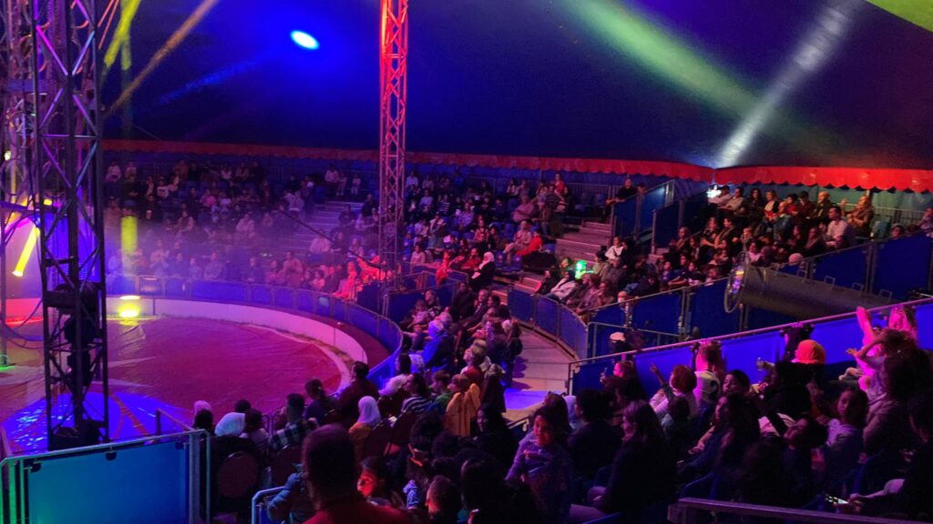 Circus Hollandia laat glorietijden van weleer herleven