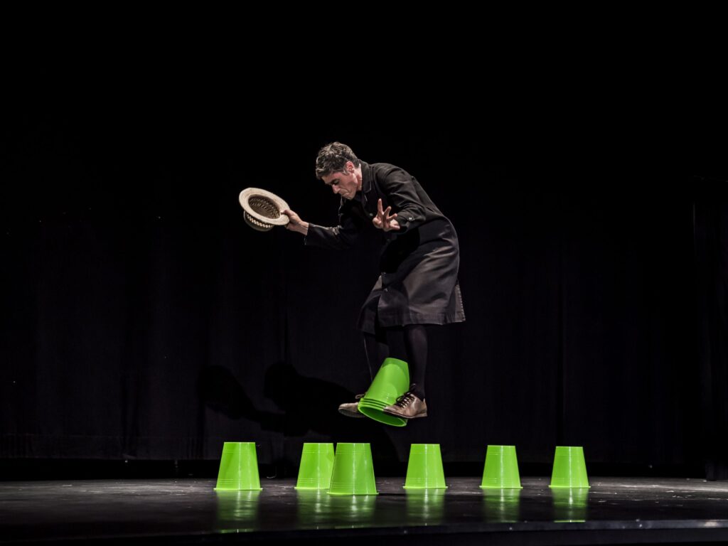 Circusbende op Het Groene Veld: donderdag barst de bende los!