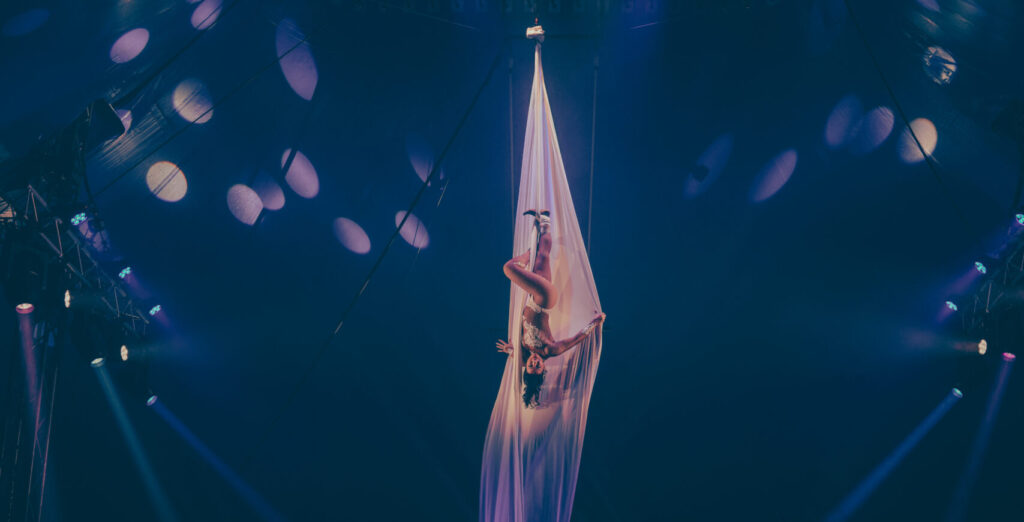 Recensieverslag: Circus Harlekino 2025 – Vakmanschap in een nieuwe tent