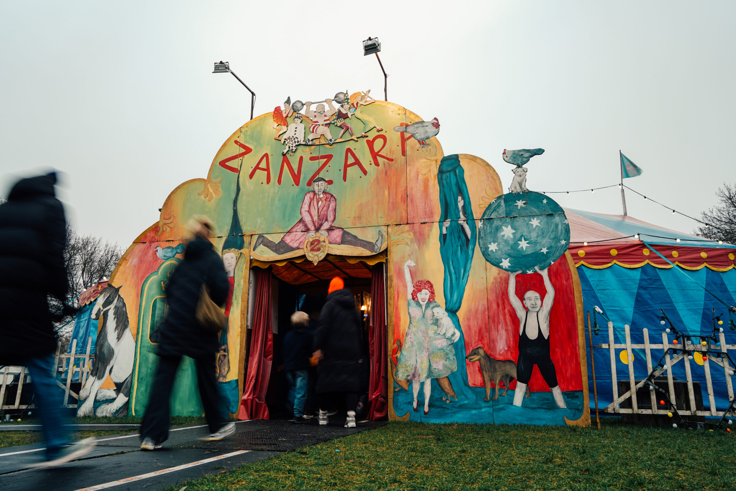 Circus theater Zanzara, Amsterdam, 12-12-2025 (CWD-85)