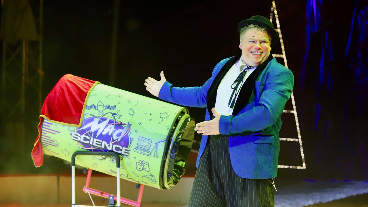 Erico wint prestigieuze Golden Merlin Award: eerste clown ooit in categorie ‘Best Comedy Entertainer’