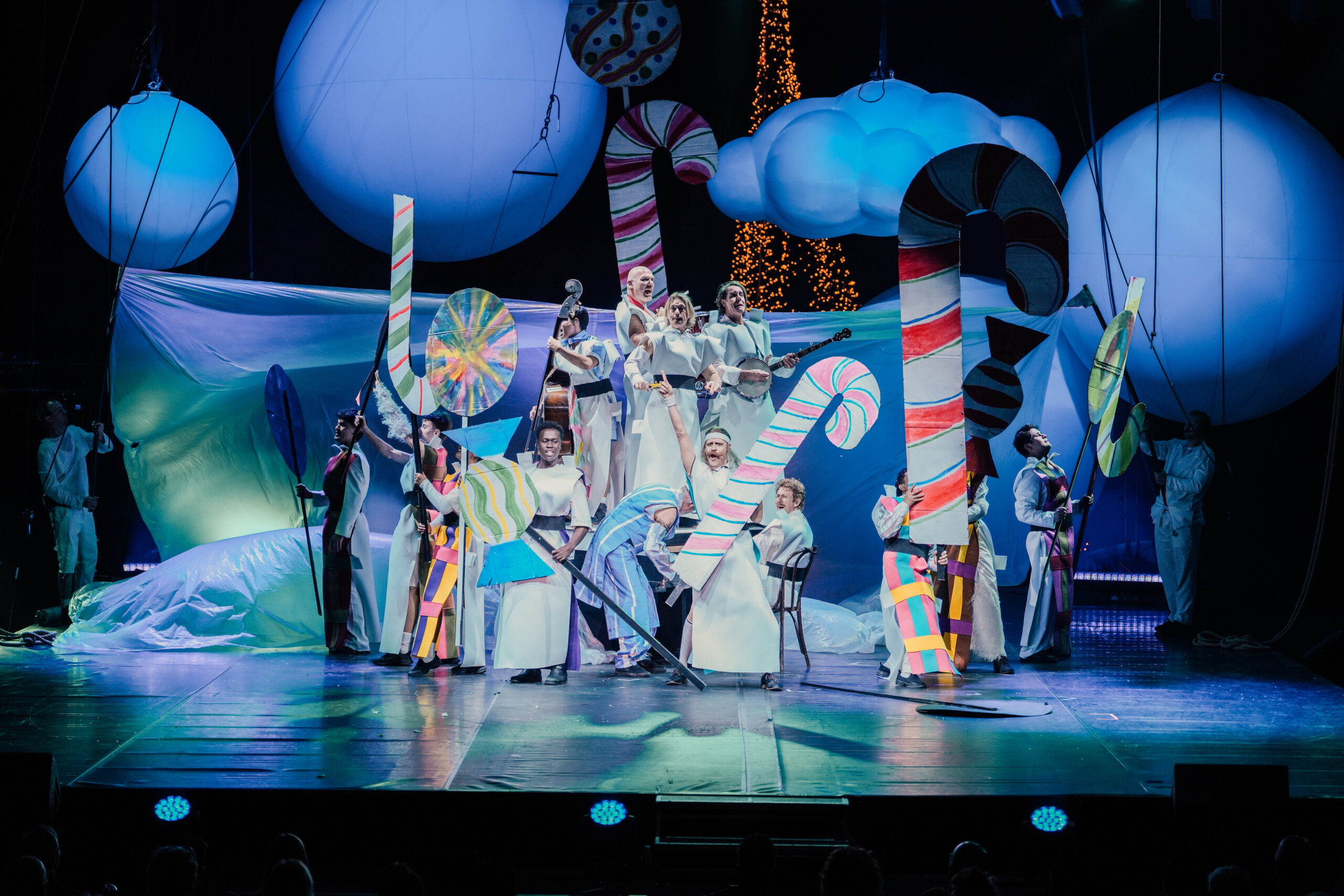 Recensie van de tweede editie van Ashton Brothers Kerstcircus (2025)