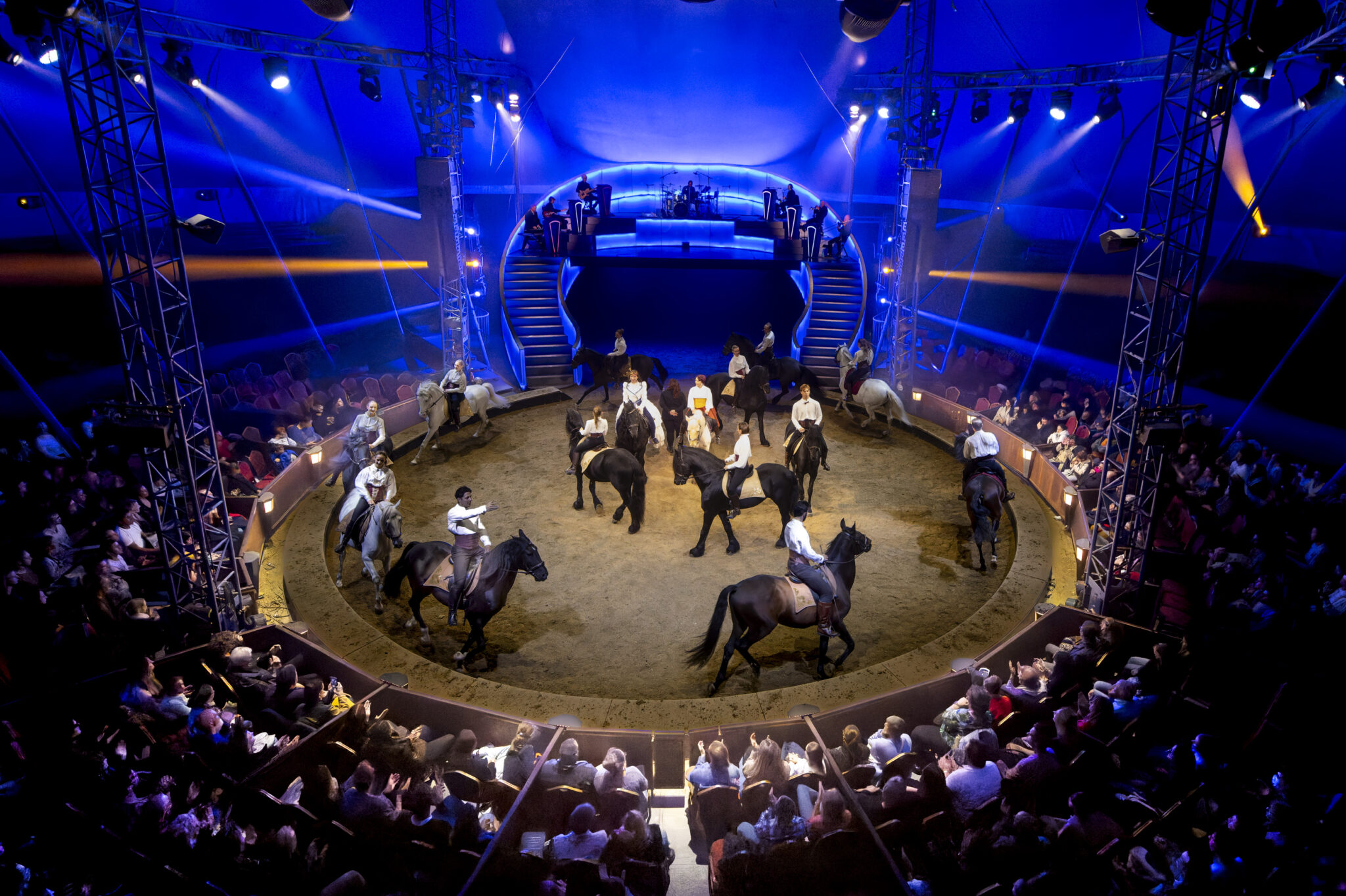 Recensie: Les Folies Gruss – 52ste creatie (Parijse Week 2026)