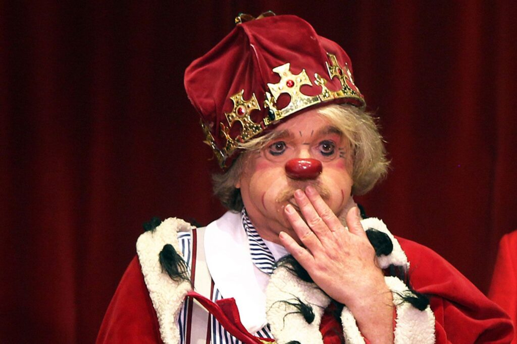 Bernhard Paul kruipt opnieuw in de huid van clown Zippo tijdens uniek Roncalli-jubileumgala