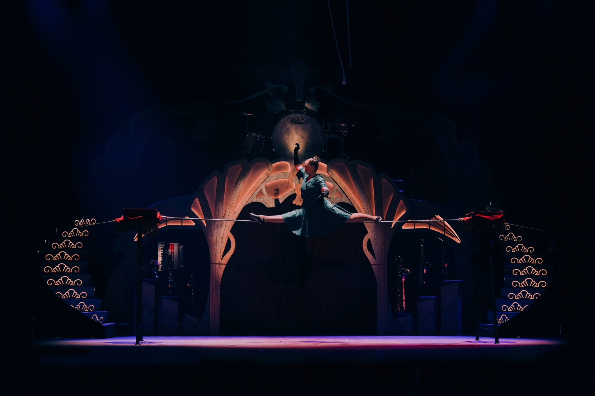 RECENSIE | Circus Ronaldo laat ‘Swing’ swingen tussen circusmagie en menselijke onhandigheid
