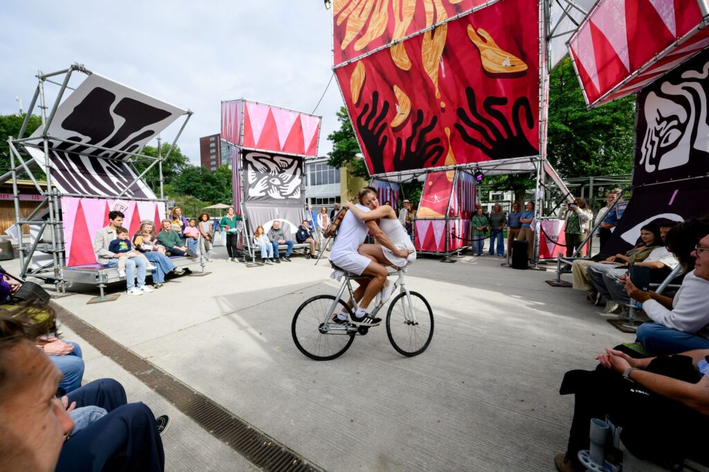 Romantiek, poffertjes en olifanten op Festival Circolo 2026